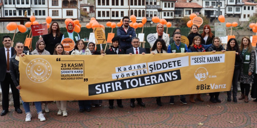 25 Kasım İçin “Turuncu Tuval”  Etkinliği ile Farkındalık Oluşturuldu