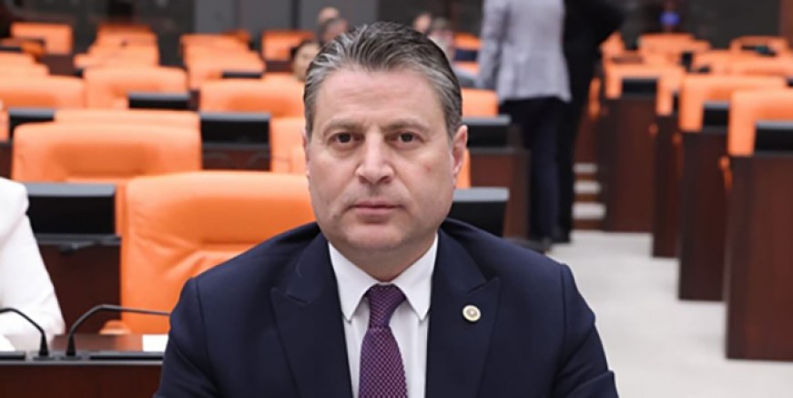 “Açlık Krizi Kapıda,  Emeklinin Sofrası Boş”