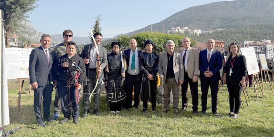 AK Parti’den BİLSEM TÜBİTAK Bilim Fuarına Ziyaret