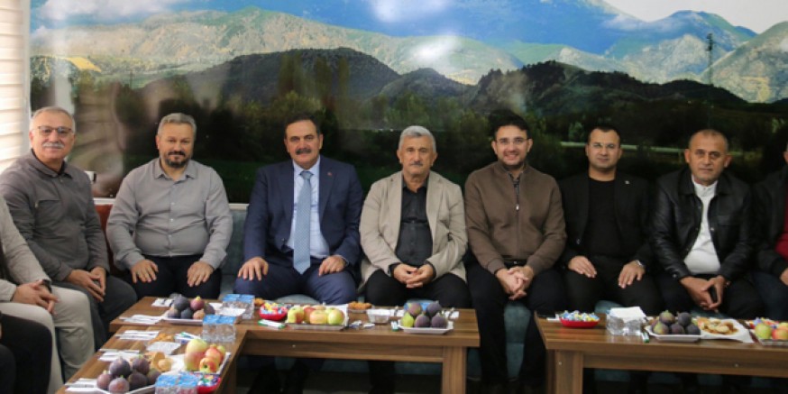 AK Parti Heyetinden Amasya’da Kurum ve Derneklere Ziyaret