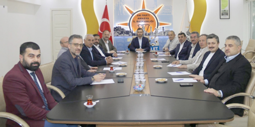 AK Parti İl Başkanı Galip Uzun  Meclis Üyeleriyle Bir Araya Geldi