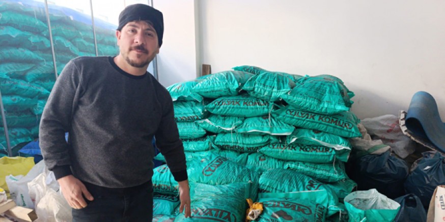 Amasya’da Havanın Soğumasıyla  Kömür Satışları Hız Kazandı