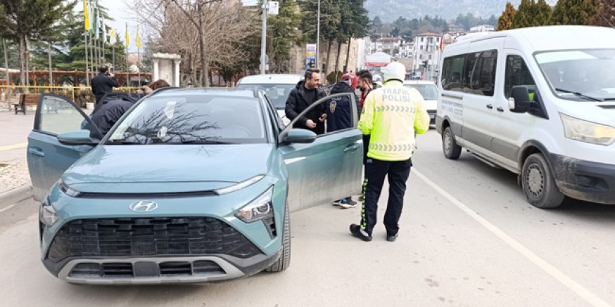 Amasya’da “Huzurlu Sokaklar” Uygulaması Yapıldı
