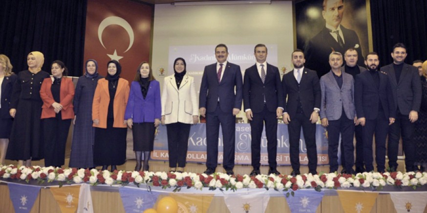 Amasya’da Kadın Kolları Danışma Toplantısı: “Durmadan, Yorulmadan Devam”