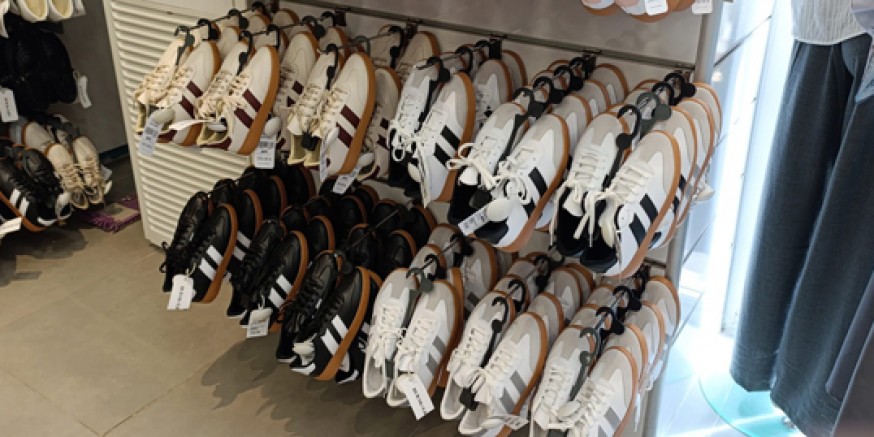 Amasya’da Spor Ayakkabılar Raflara Yerleşti