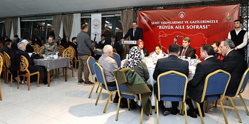 Amasya’da Yılın İlk İftarı  “Büyük Aile Sofrası”nda Yapıldı