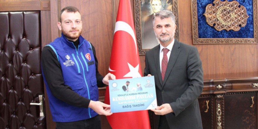 Amasya İl Müftüsü Yavuz Kurban Bağışını TDV’ye Yaptı