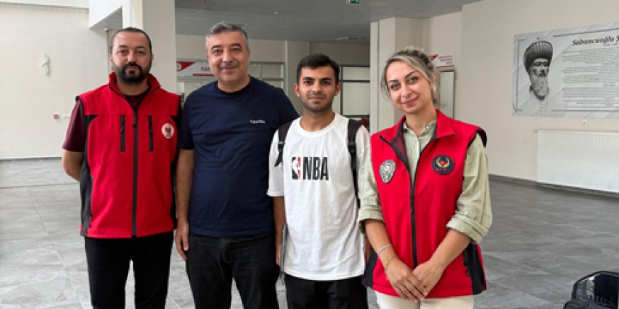 Amasya Polisi “El Ele Güvenli Geleceğe”  Projesiyle 3 Bin 535 Kişiye Ulaştı