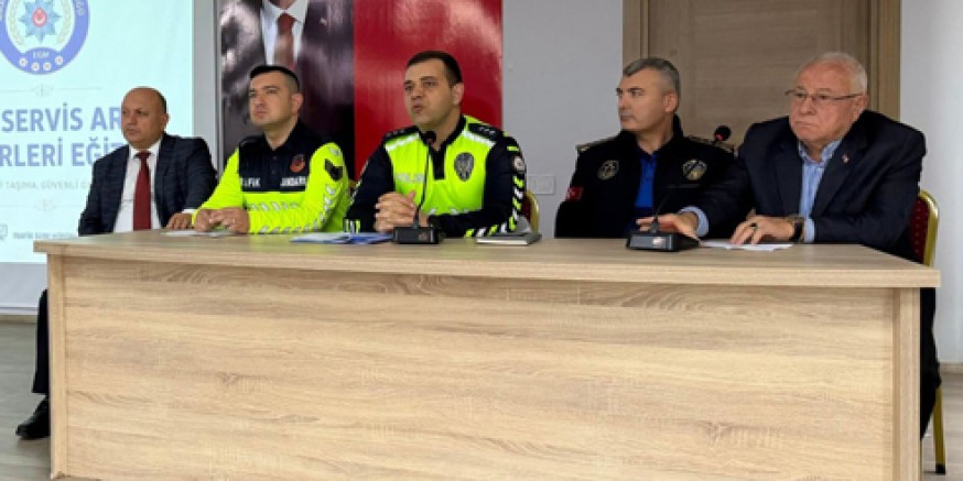 Amasya Polisinden Servis Şoförlerine Eğitim