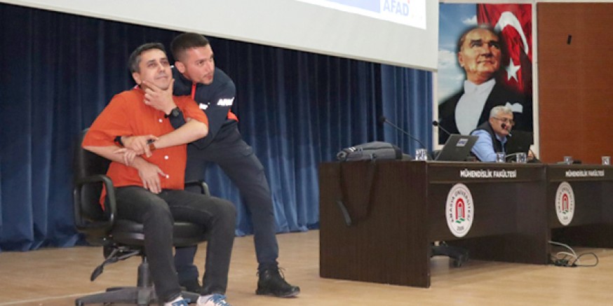 Amasya Üniversitesi Personeline AFAD Eğitimi
