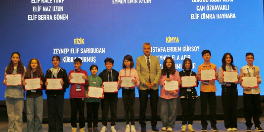 Amasyalı Öğrencilerden TÜBİTAK Bölge Finalinde Büyük Başarı