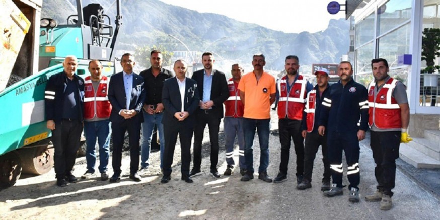 Belediye Başkanı Sevindi Asfalt  Çalışmalarını Yerinde İnceledi