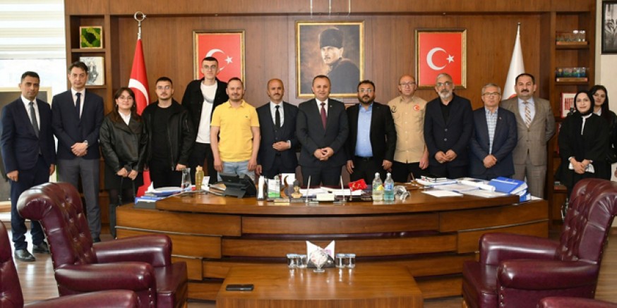 Belediye Başkanı Sevindi, Yesevi Hareketi Heyetini Misafir Etti