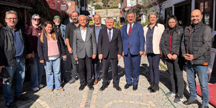 Cumhuriyet Halk Partisi Amasya  Teşkilatı Gazetecilerle Buluştu
