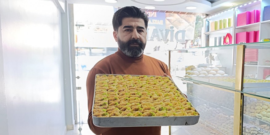 Divan Pastanesi’nden Ramazan Sofralarına “Tatlı”Destek