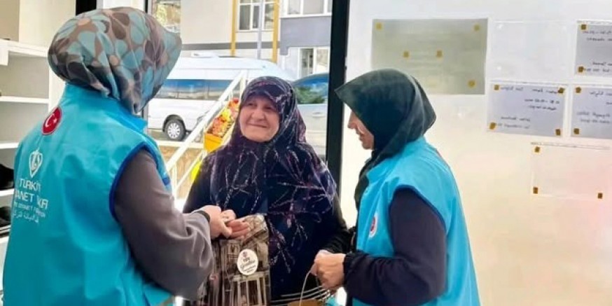 Dünya Yaşlılar Günü’nde Büyükler Ziyaret Edildi