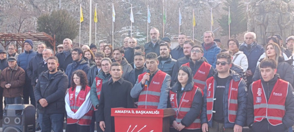 “Herkes Bilsin ki Cumhuriyet Burada, Atatürk Burada ve Biz Buradayız”