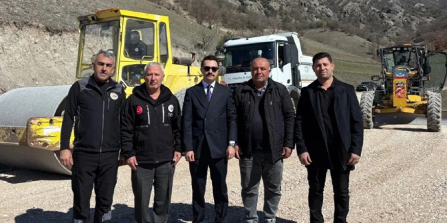 İl Özel İdaresi’nden Ardıçpınar Köyü Yoluna Bakım Çalışması