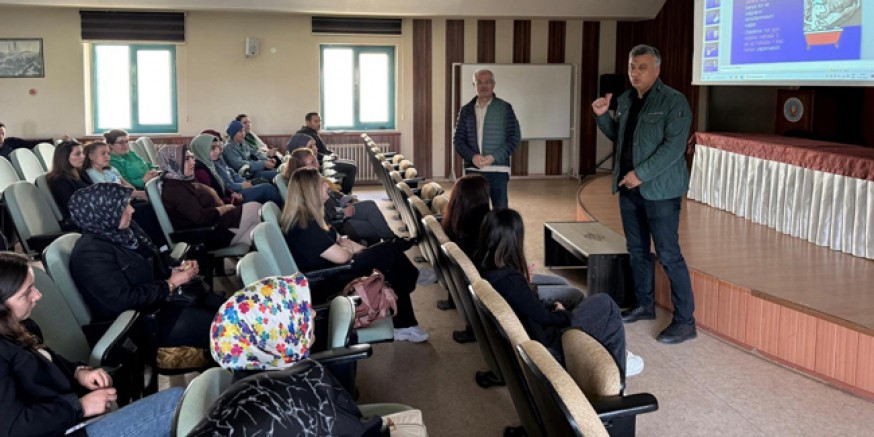 Katipoğlu’ndan Merzifon’da Hijyen Eğitimi Kursuna Ziyaret