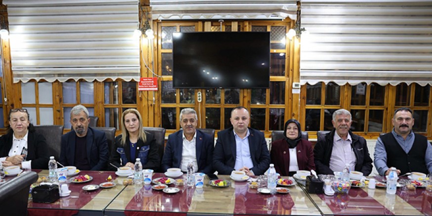“Kentimizi Muhtarlarla  Birlikte Yönetiyoruz”