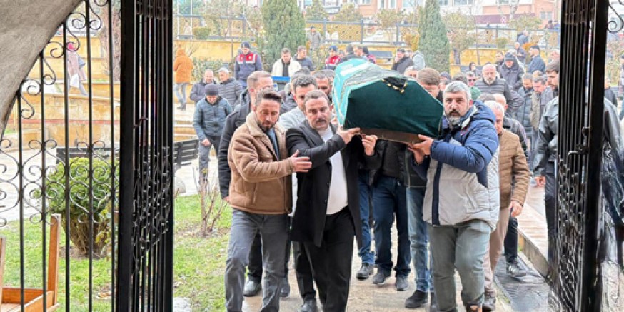 Merzifon Gençleri Derneği’nden Töre Ailesine Taziye Ziyareti