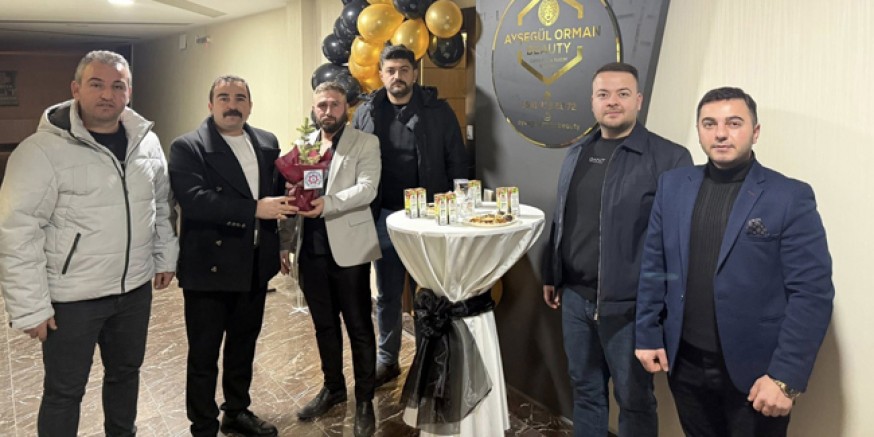 Merzifon Gençleri Derneği’nden Yeni İş Yerine Destek