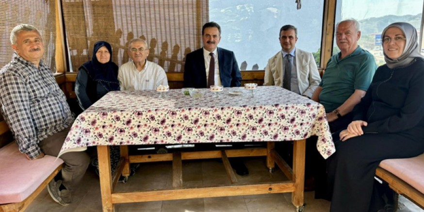 Milletvekili İpek ve Ak Partiden Şehit Ailelerine Ziyaret