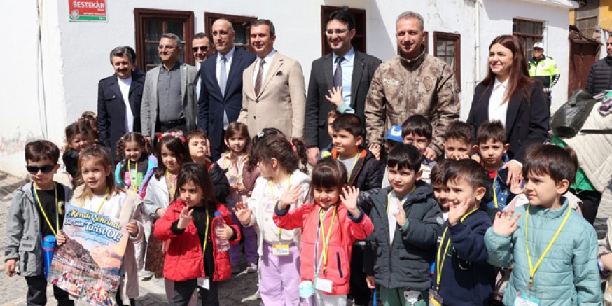 Minik Öğrenciler Turizm Haftası Coşkusuna Ortak Oldu