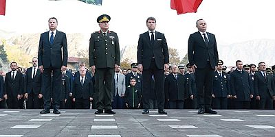 10 Kasım’da Atatürk  Saygı ve Özlemle Anıldı