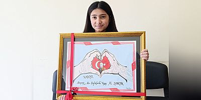 11 Yaşındaki Eslem, Resmini Emniyet Müdürüne Hediye Etmek İstiyor