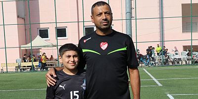 18 Yıllık Hakemlik Kariyerini Oğlunun Maçıyla Noktaladı