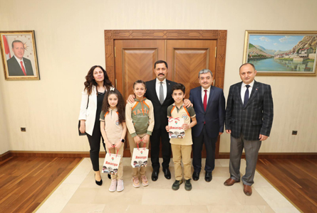 23 Nisan Dolayısıyla Vali Masatlıya Ziyaret