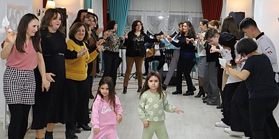 24 Kasım Öğretmenler Günü Coşkuyla Kutlandı