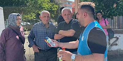 AK Gençlik’ten LGS Sabahı Duygulandıran Destek