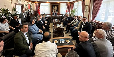 AK Parti Heyetinden Meclis Başkanı  Eraslan’a “Hayırlı Olsun” Ziyareti
