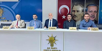 AK Parti Yönetimi Haftalık  Toplantısını Gerçekleştirdi