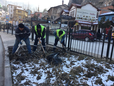 Amasya Belediyesi Ekipleri Bahar Hazırlığına Başladılar
