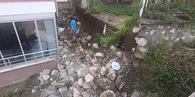 Amasya’da 5 Katlı Binanın İstinat Duvarı Çöktü