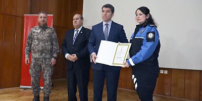Amasya’da Emniyet Personeli Başarı Belgesi İle Ödüllendirildi