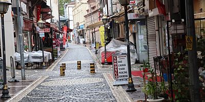 Amasya’da Gün Boyu Etkili Yağışla Sokaklar Boş Kaldı