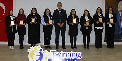 Amasya’da Öğretmen ve Okullara eTwinning Ödülleri Verildi