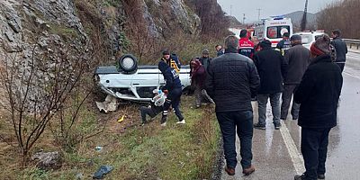 Amasya’da Otomobil Takla Attı, 3 Yaralı