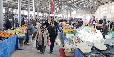 Amasya’da Semt Pazarlarında Ramazan Hareketliliği Sürüyor