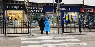 Amasya’da Yağmur Altında Örnek Davranış