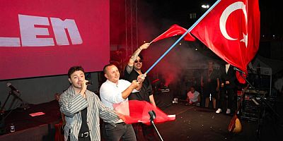Amasya’da Zafer Coşkusu Mela Bedel ve İkilem’le Yaşandı