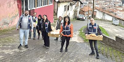 Amasya Dost Eli Derneği’nden Ramazan’da Pide İkramı