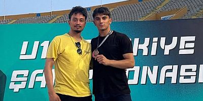 Amasya'nın İlk Milli Atleti Mehmet Akif Çinaz Avrupa Yolcusu