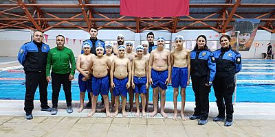 Amasya Toplum Destekli Polislik Şube  Müdürlüğünden Öğrencilere Yüzme Kursu