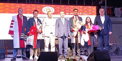 Amasya Üniversitesi’nde Mezuniyet Sevinci Yaşandı