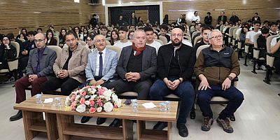 Amasya Üniversitesi’nden Macit Zeren Fen Lisesi’nde “Kuantum Fiziği” Bilim Kafe Söyleşisi